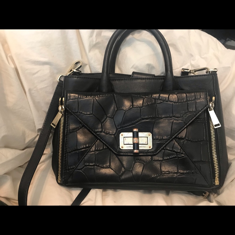 diane von furstenberg 440 secret agent handbag